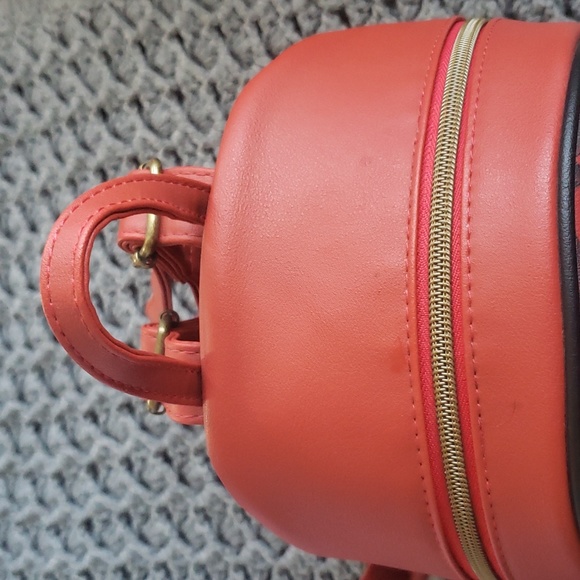 Loungefly Disney Backpack ❤ - Picture 5 of 8